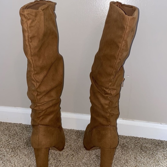 suede knee high heel boots - Picture 3 of 8